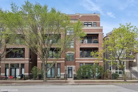 3028 N Sheffield Ave #3S, Chicago, IL 60657