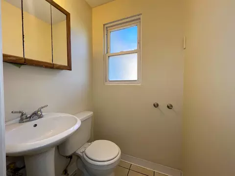 Bath - 14719 Loomis Ave, Harvey, IL 60426 photo 2 of 2