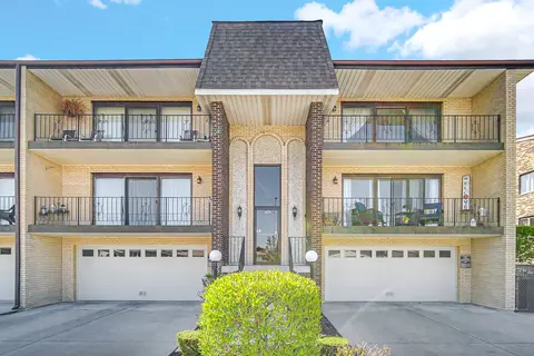 4129 W 93rd Pl #2W, Oak Lawn, IL 60453