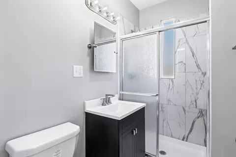 Bath - 2728 E 76th St, Chicago, IL 60649 photo 1 of 3