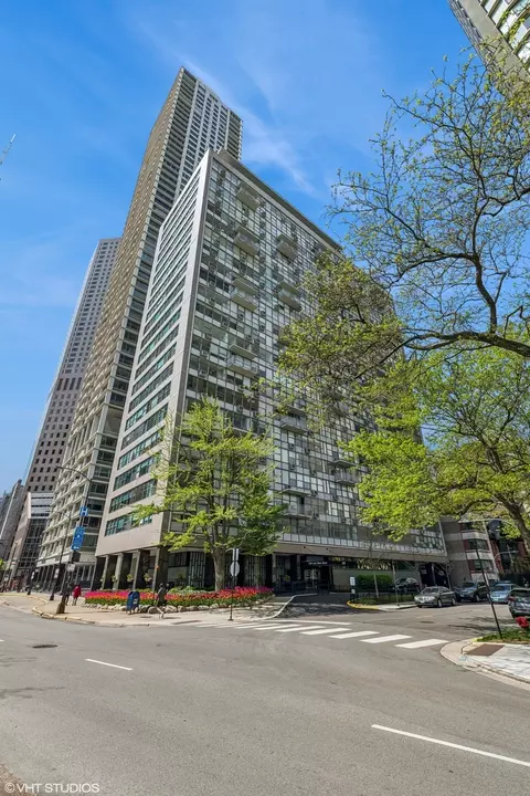 1000 N Lake Shore Dr #809, Chicago, IL 60611