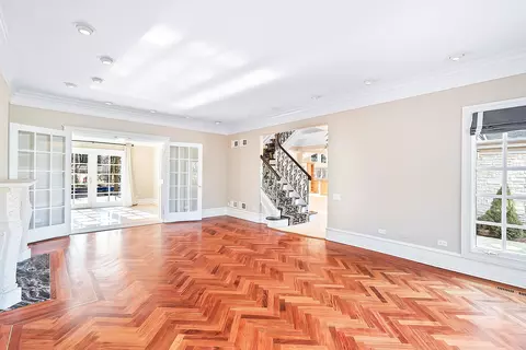 Living - 239 Wood Glen Ln, Oak Brook, IL 60523 photo 3 of 5