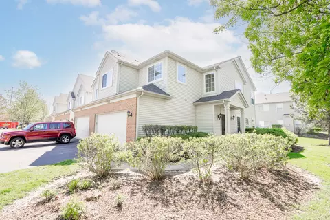 17523 Gilbert Dr, Lockport, IL 60441