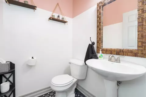 Bath - 17523 Gilbert Dr, Lockport, IL 60441 photo 1 of 4