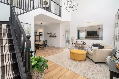 Living - 17523 Gilbert Dr, Lockport, IL 60441 photo 4 of 5