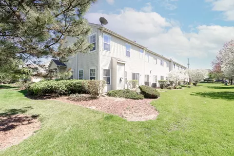 Exterior - 17523 Gilbert Dr, Lockport, IL 60441 photo 4 of 9