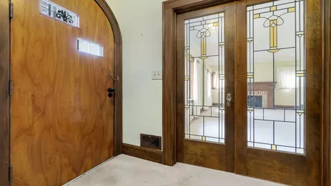 Entry Way - 2902 E State St, Rockford, IL 61108 photo 1 of 2