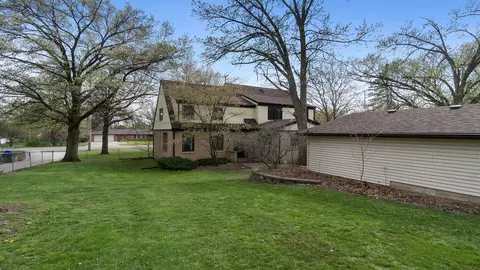 Exterior - 2902 E State St, Rockford, IL 61108 photo 5 of 5