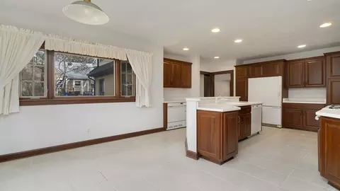 Kitchen - 2902 E State St, Rockford, IL 61108 photo 2 of 5