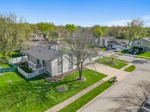 Exterior - 852 Shorewood Dr, Bartlett, IL 60103 photo 14 of 16