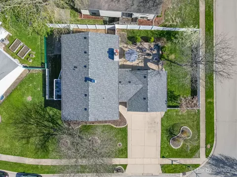 Exterior - 852 Shorewood Dr, Bartlett, IL 60103 photo 16 of 16