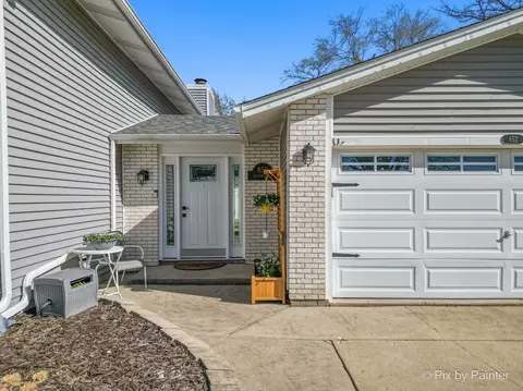 Exterior - 852 Shorewood Dr, Bartlett, IL 60103 photo 6 of 16