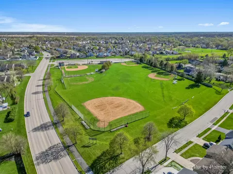 View/Area - 852 Shorewood Dr, Bartlett, IL 60103 photo 2 of 3
