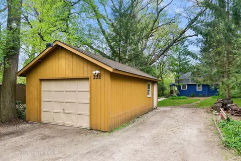 221 Mohawk Trl, Algonquin, IL 60102 photo 18