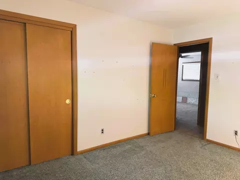 Bedroom - 3525 Carpenter St, Steger, IL 60475 photo 2 of 7