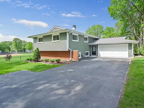4816 Elm St, Downers Grove, IL 60515