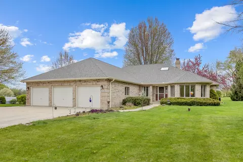 43 W450 Kenmar Dr, Elburn, IL 60119