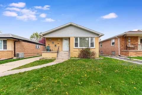 3824 W 116th Pl, Garden Homes, IL 60803
