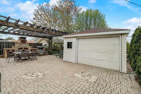 Exterior - 4045 Ruby St, Schiller Park, IL 60176 photo 5 of 9