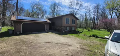 28813 Fulfs Rd, Sterling, IL 61081