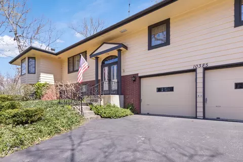 Exterior - 10385 Ellsworth Dr, Roscoe, IL 61073 photo 3 of 11