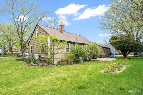 107 E Jackson St, Oswego, IL 60543 photo 17