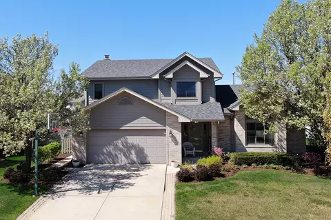 8054 Stonegate Dr, Tinley Park, IL 60487