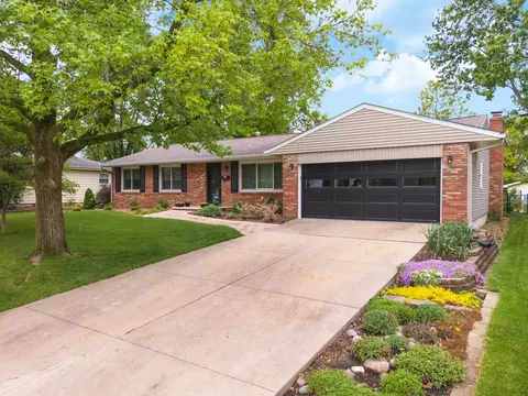 501 Centennial Ave, Normal, IL 61761 photo 3