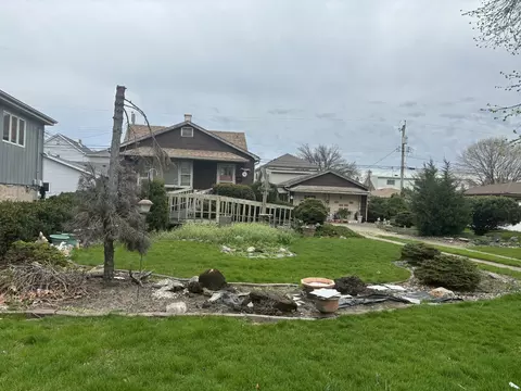 5615 S Nottingham Ave, Chicago, IL 60638