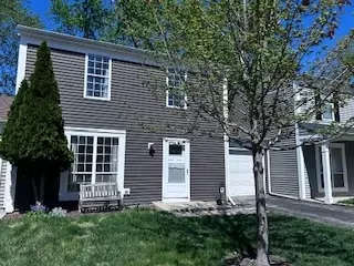 29 W444 Candlewood Ln #29W444, Warrenville, IL 60555