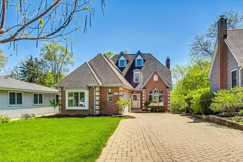 533 Austin St, Downers Grove, IL 60515