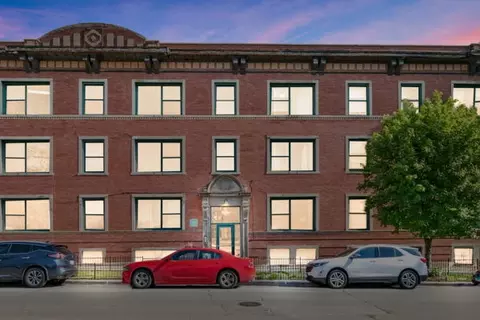 368 E 58th St #3, Chicago, IL 60637
