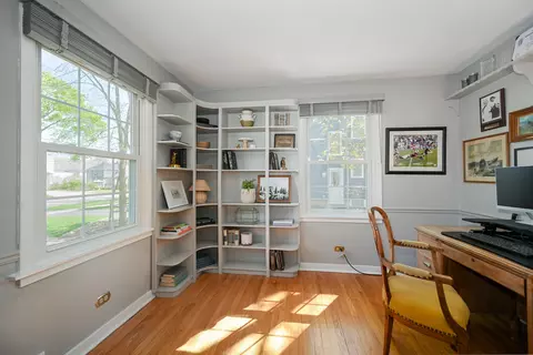 332 E Harrison Ave, Wheaton, IL 60187 photo 15
