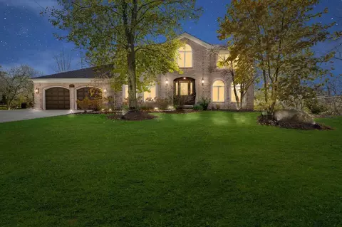 10 S501 Madison St, Burr Ridge, IL 60527