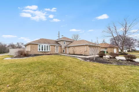 7733 Woodstock Dr, Tinley Park, IL 60477