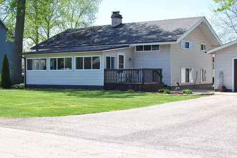 133 Harvard St, Momence, IL 60954