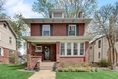 9635 S Winchester Ave, Chicago, IL 60643