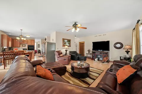 2710 Adobe Dr, Plainfield, IL 60586 photo 13