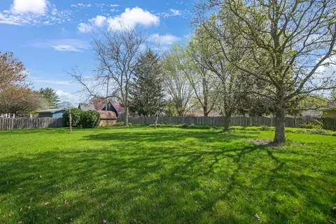 Exterior - 16203 S Peerless Dr, Plainfield, IL 60586 photo 3 of 4
