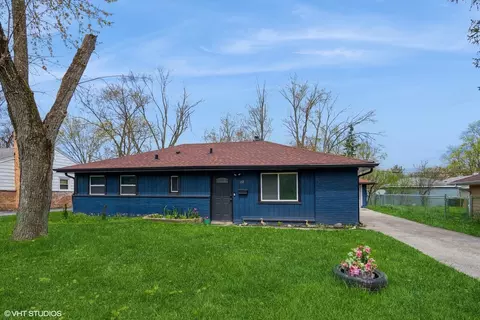 152 Monee Rd, Park Forest, IL 60466