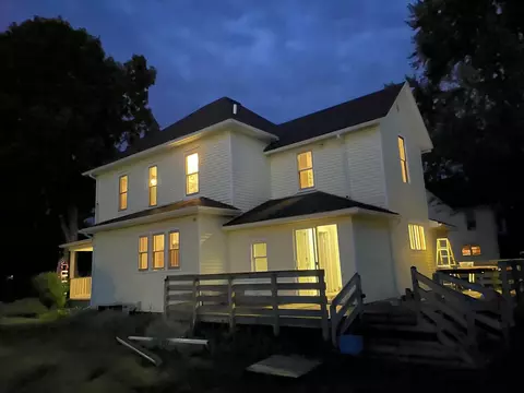 Exterior - 568 N 4th St, Sheldon, IL 60966 photo 13 of 17