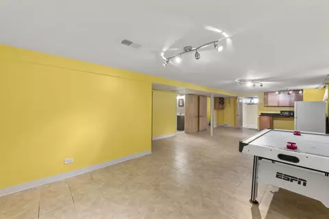 5151 S Massasoit Ave, Chicago, IL 60638 photo 12