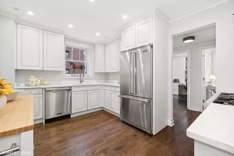 Kitchen - 227 E Delaware Pl #9C, Chicago, IL 60611 photo 3 of 3