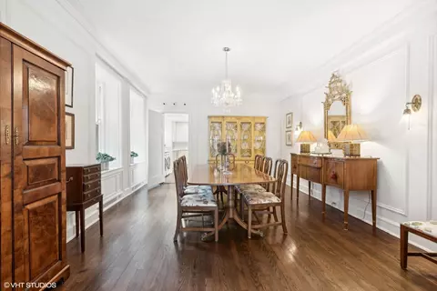 Dining - 227 E Delaware Pl #9C, Chicago, IL 60611 photo 2 of 3