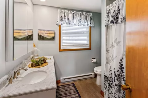 Bath - 1112 Beech Dr, Dixon, IL 61021 photo 2 of 3