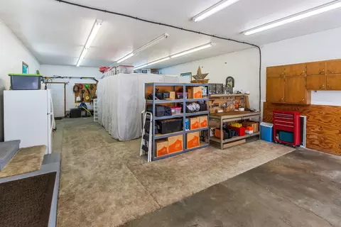 Exterior - 1112 Beech Dr, Dixon, IL 61021 photo 12 of 12