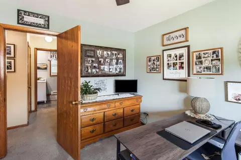 Bedroom - 1112 Beech Dr, Dixon, IL 61021 photo 3 of 5