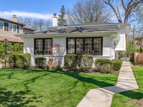 2016 Des Plaines Ave, Park Ridge, IL 60068