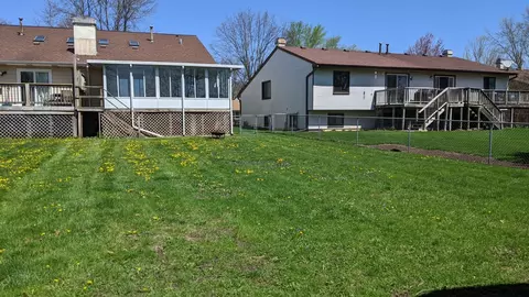 Exterior - 1797 Sheffield Dr, Elgin, IL 60123 photo 4 of 9