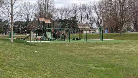 View/Area - 1797 Sheffield Dr, Elgin, IL 60123 photo 3 of 4